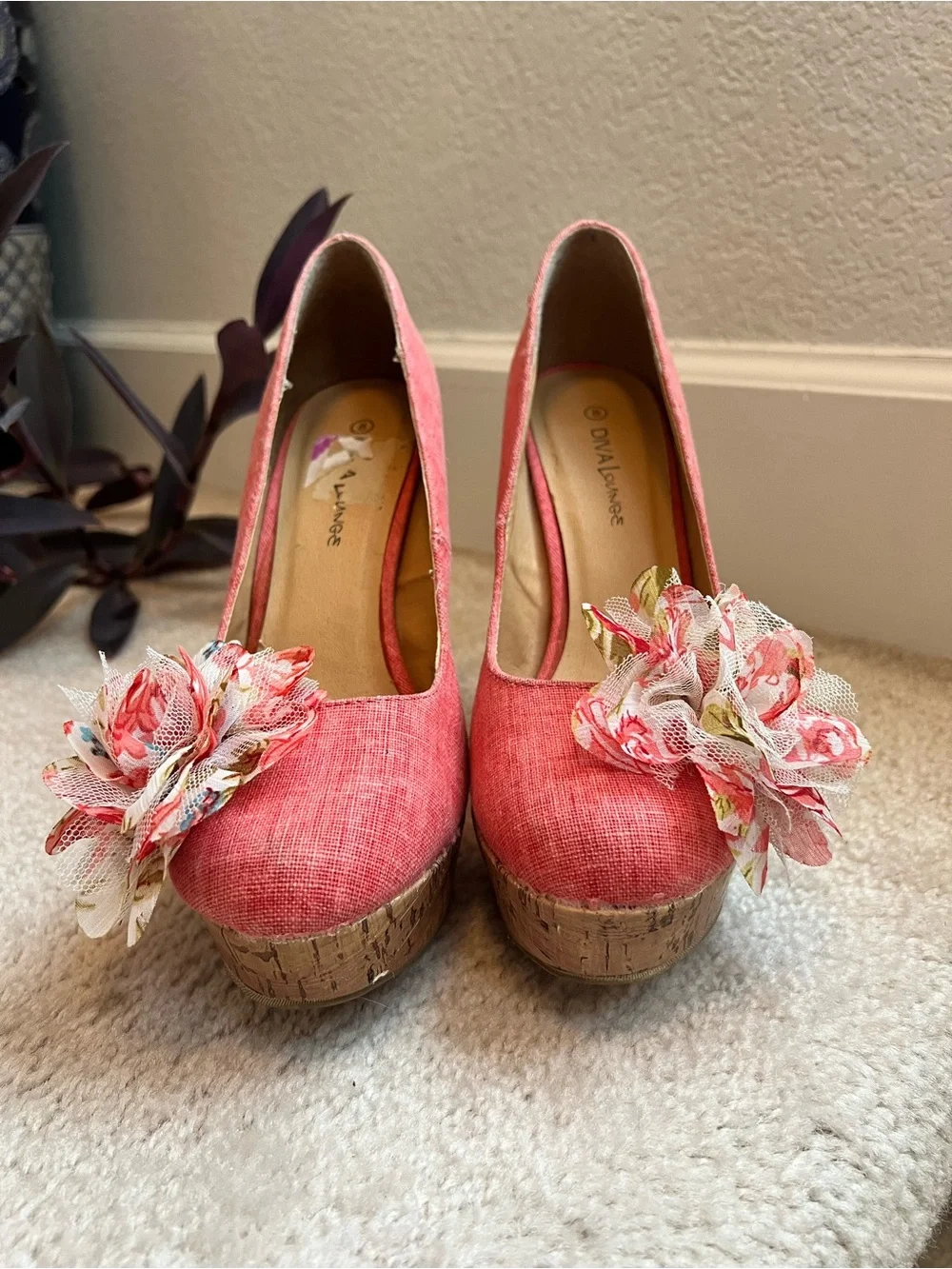 Women's Coral Peach Platform Pumps with Floral Accent 8 Feminine Sexy Gorgeous